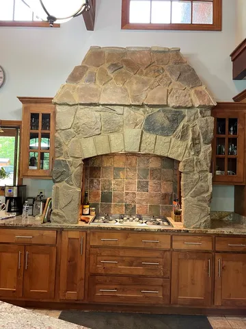 $1,800,000 | 381 Ross Drive, Mineral Bluff, GA 30559