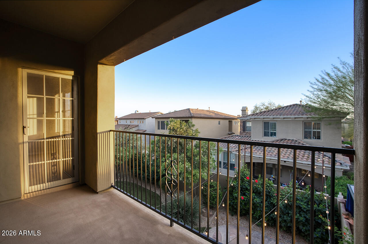 3985 East Hummingbird Lane Phoenix, AZ 85050 - Photo 20 of 47 a view of a balcony