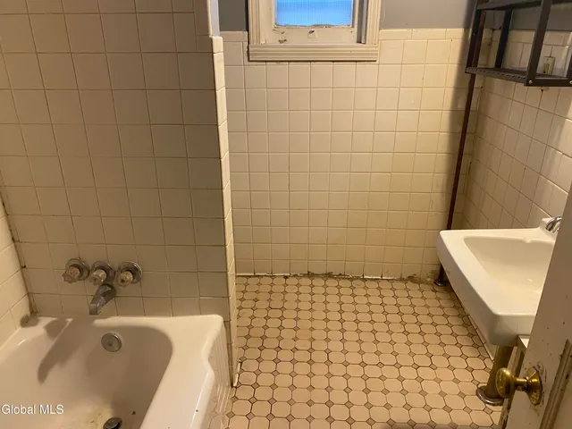 $299,000 | 1118 3rd Avenue, Schenectady, NY 12303