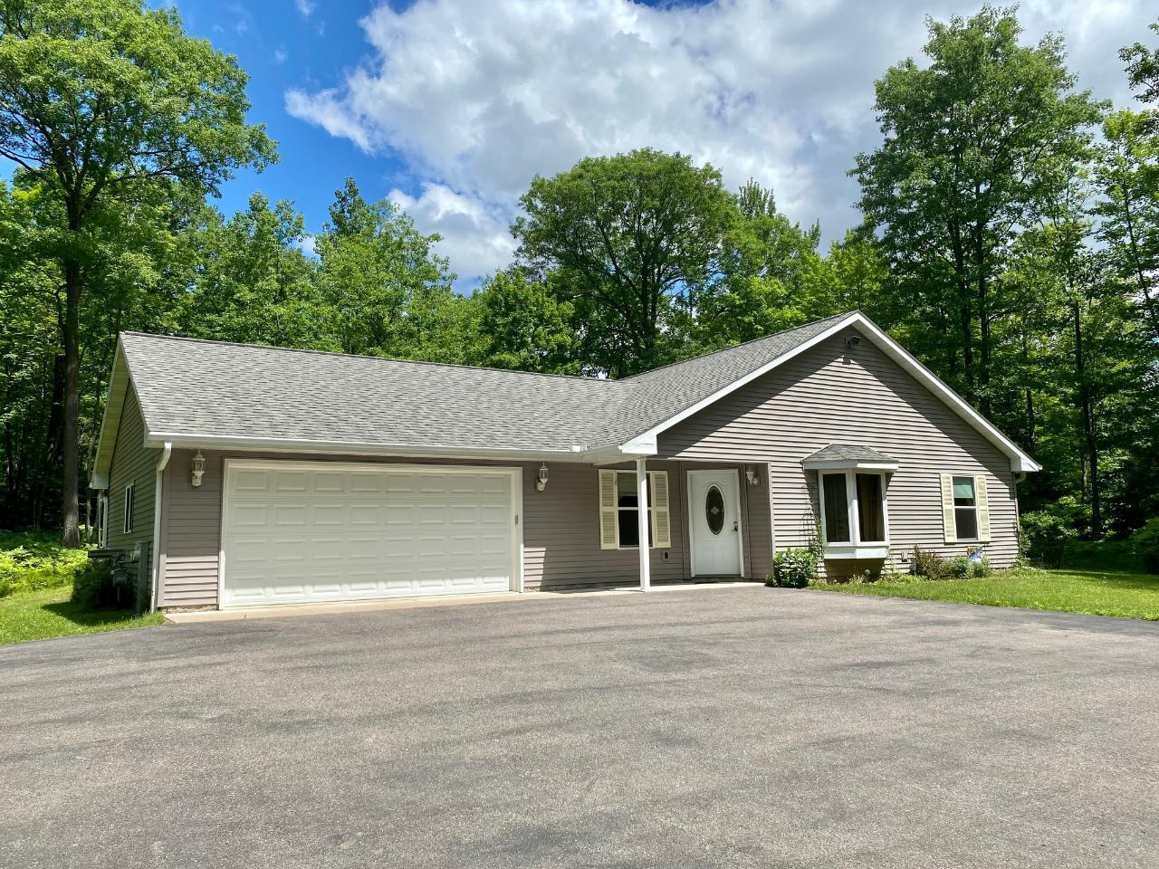 4588 Shore Dr Drive Rhinelander, WI 54501 - Photo 1 of 30 Gallery Image 1