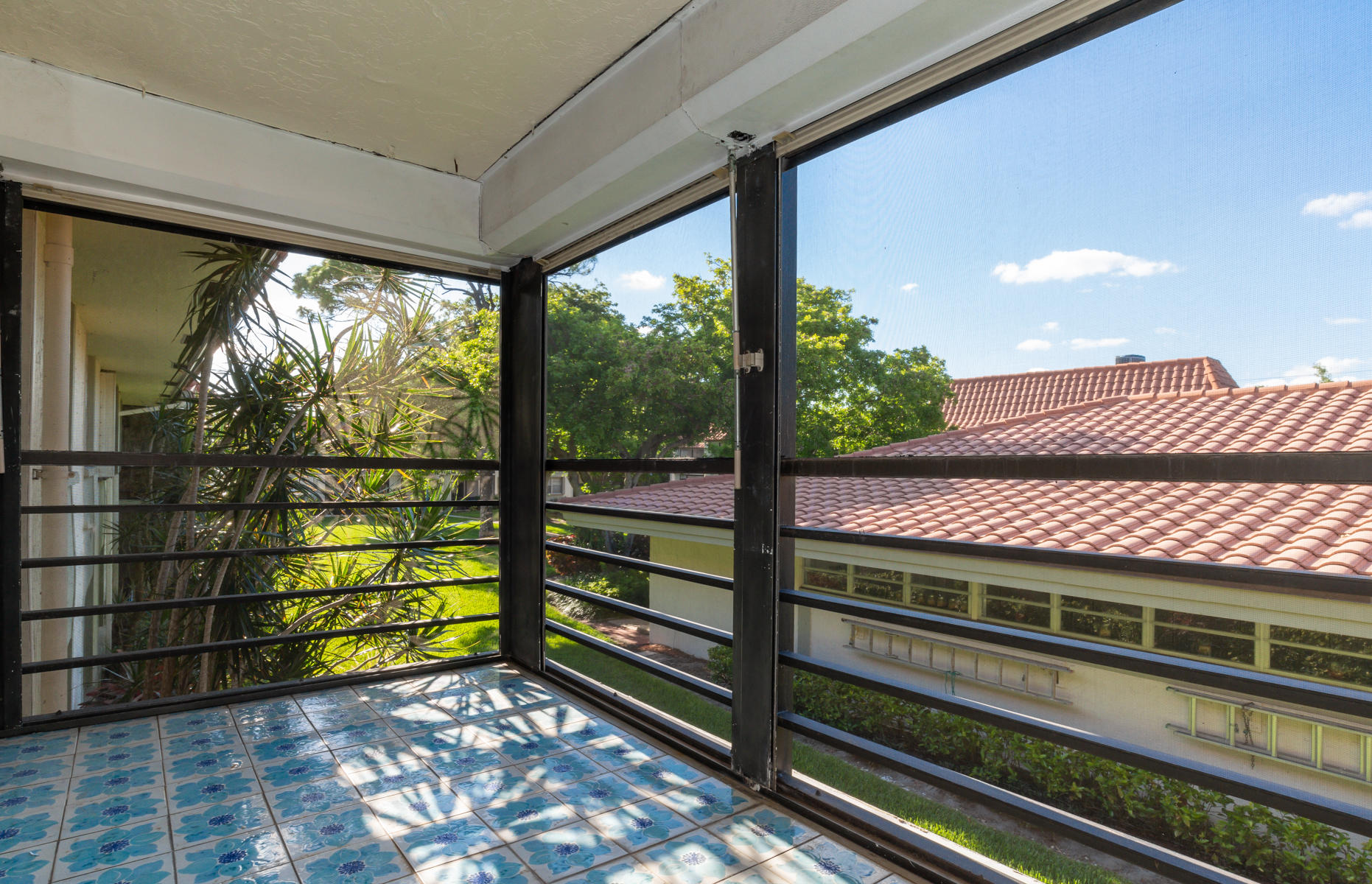 1124 Northwest 13th Street, Unit 214A Boca Raton, FL 33486 - Photo 4 of 38 04-DSC_2774-1124 NW 13th St, 214A - MLS