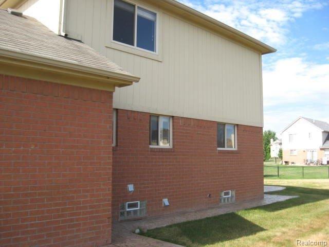 55309 Raspberry Drive Macomb, MI 48042 - Photo 22 of 25 22back