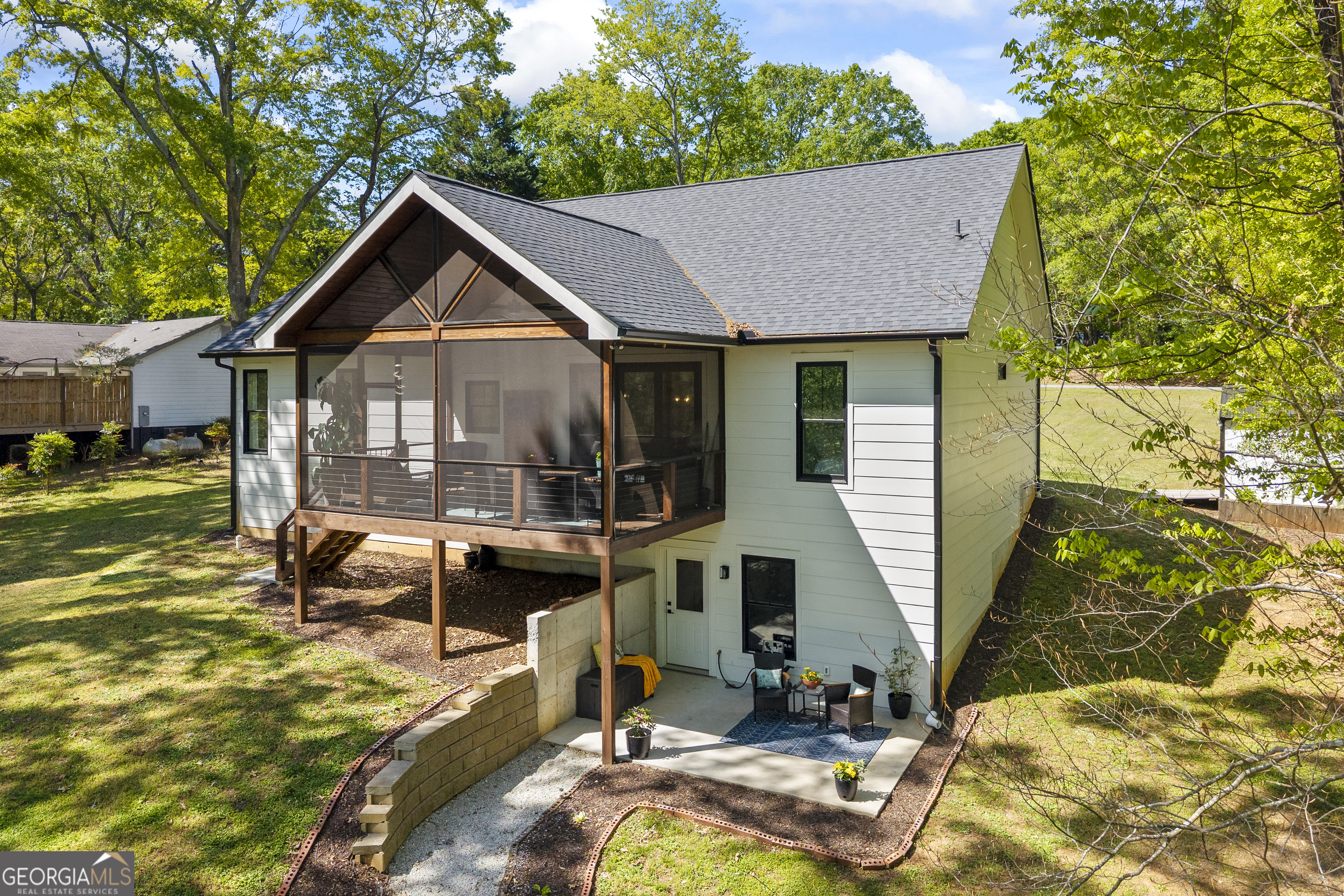 516 Winding Way Hartwell, GA 30643 - Photo 4 of 65