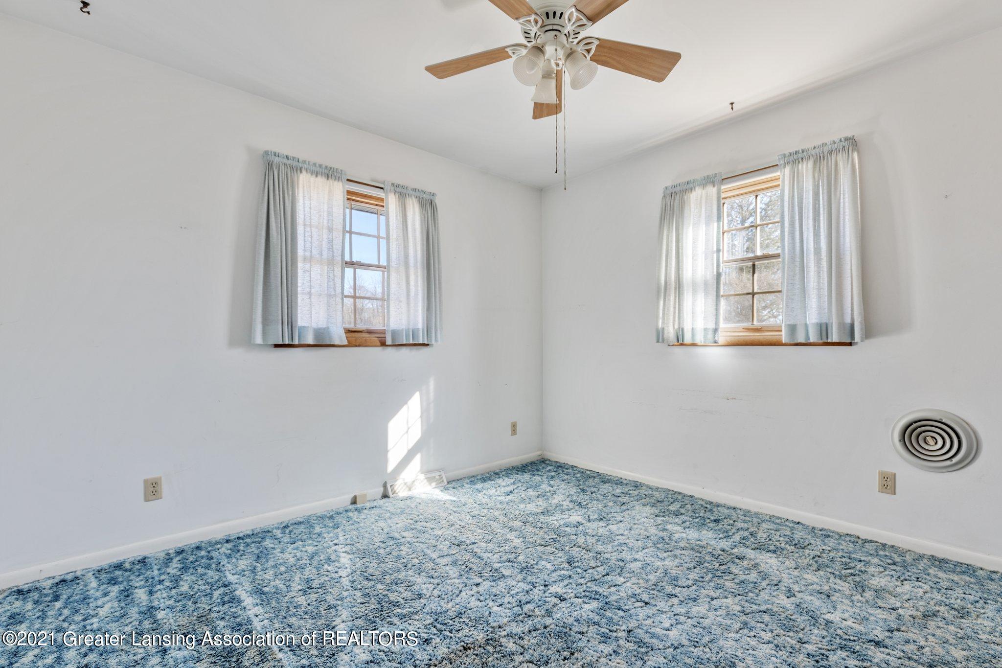 2822 Pray Road Charlotte, MI 48813 - Photo 23 of 34 23-web-or-mls-1P6A9134
