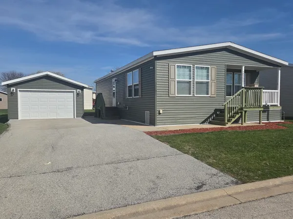 $91,500 | 25601 Shoal Creek Drive, Monee, IL 60449