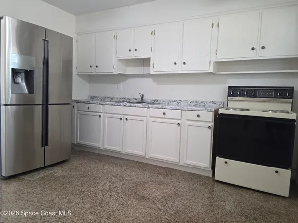 $1,800 | 514 Hickory Street, Melbourne, FL 32901