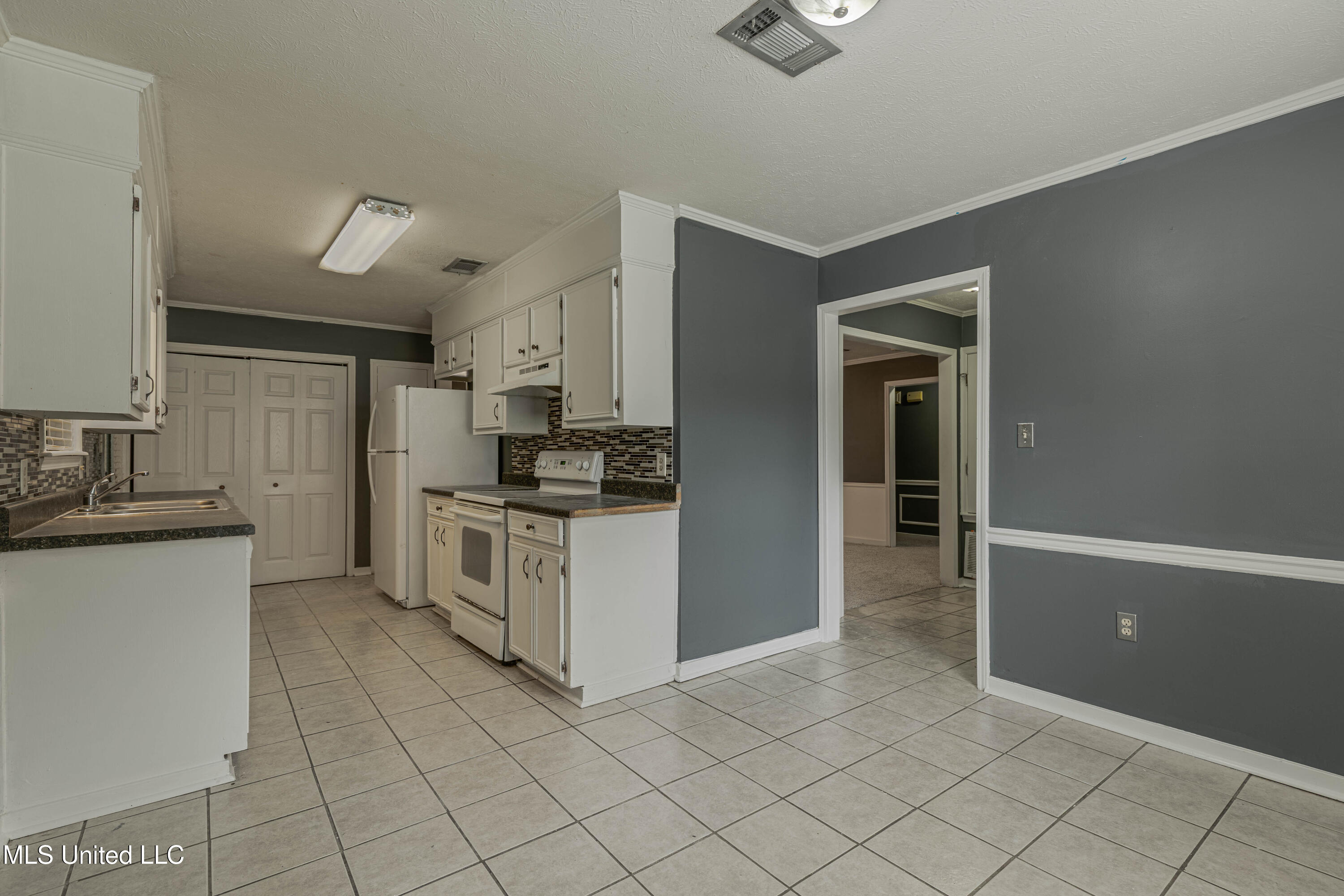 108 Wildwood Lane Brandon, MS 39047 - Photo 12 of 36 IMG_5913-Edit