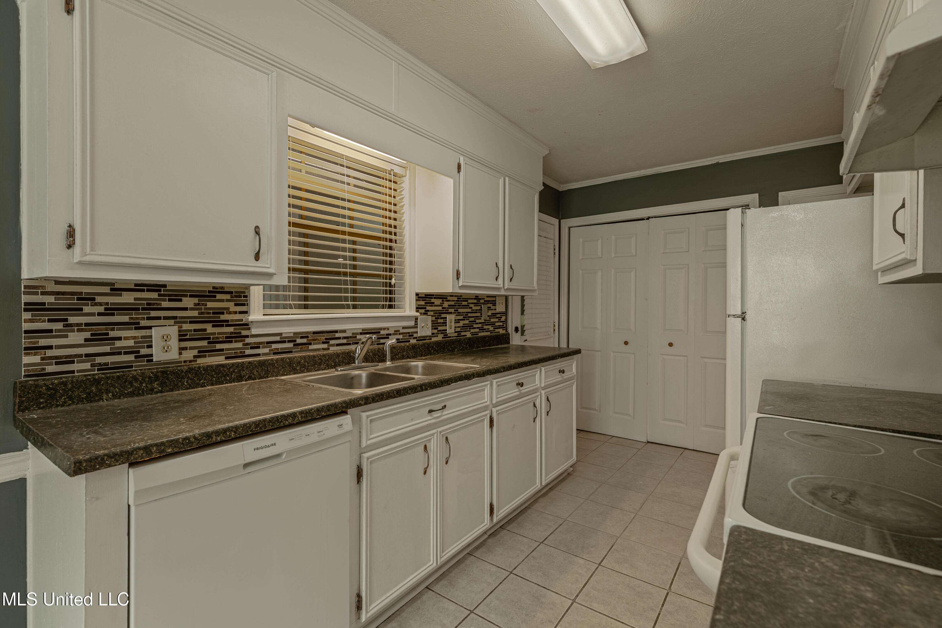 108 Wildwood Lane Brandon, MS 39047 - Photo 14 of 36 IMG_5919-Edit