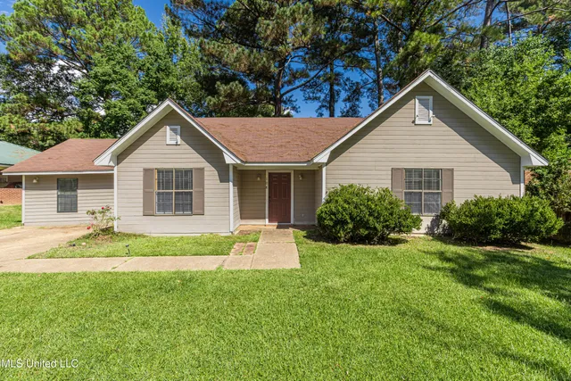 $1,950 | 108 Wildwood Lane, Brandon, MS 39047