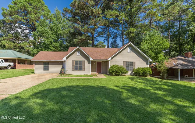 $1,950 | 108 Wildwood Lane, Brandon, MS 39047