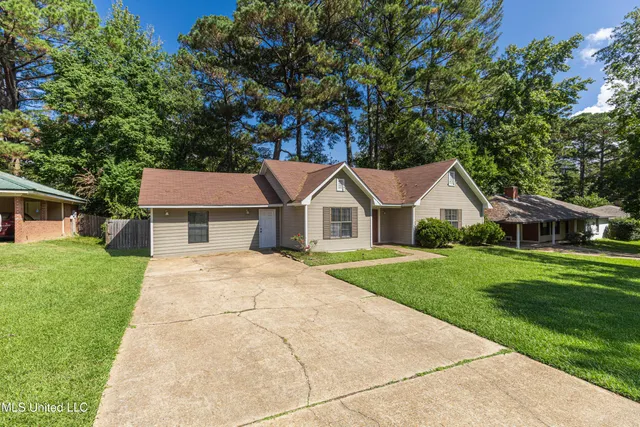 $1,950 | 108 Wildwood Lane, Brandon, MS 39047