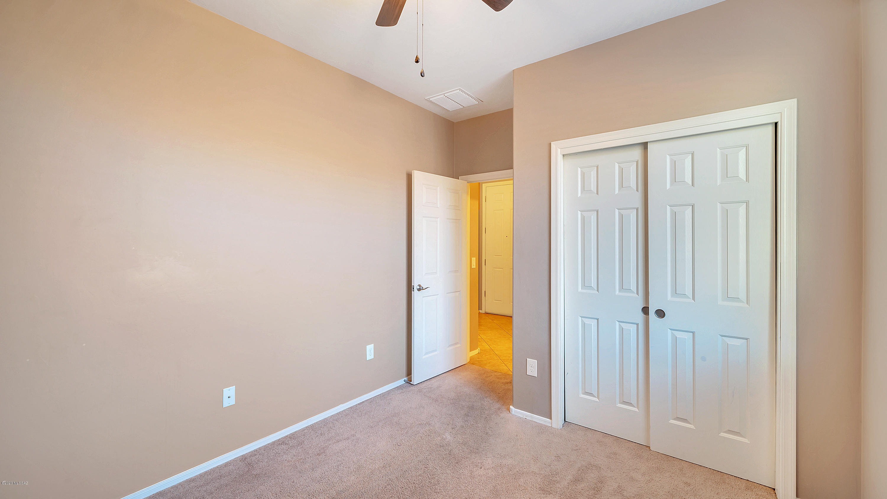39049 South Running Roses Lane Tucson, AZ 85739 - Photo 13 of 33