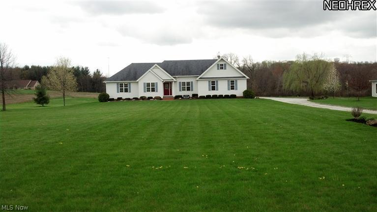 178 Reimer Road Wadsworth, OH 44281 - Photo 3 of 19