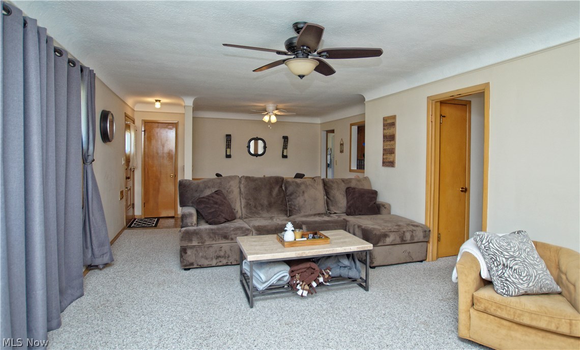 8601 Royal Ridge Drive Parma, OH 44129 - Photo 7 of 33