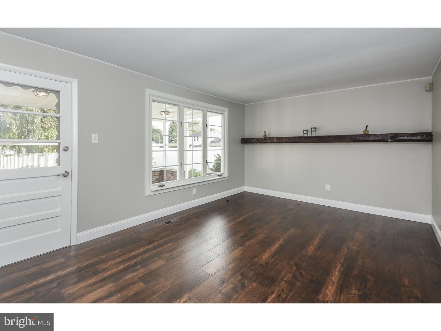 519 Winchester Road Warminster, PA 18974 - Photo 11 of 24 Family Room