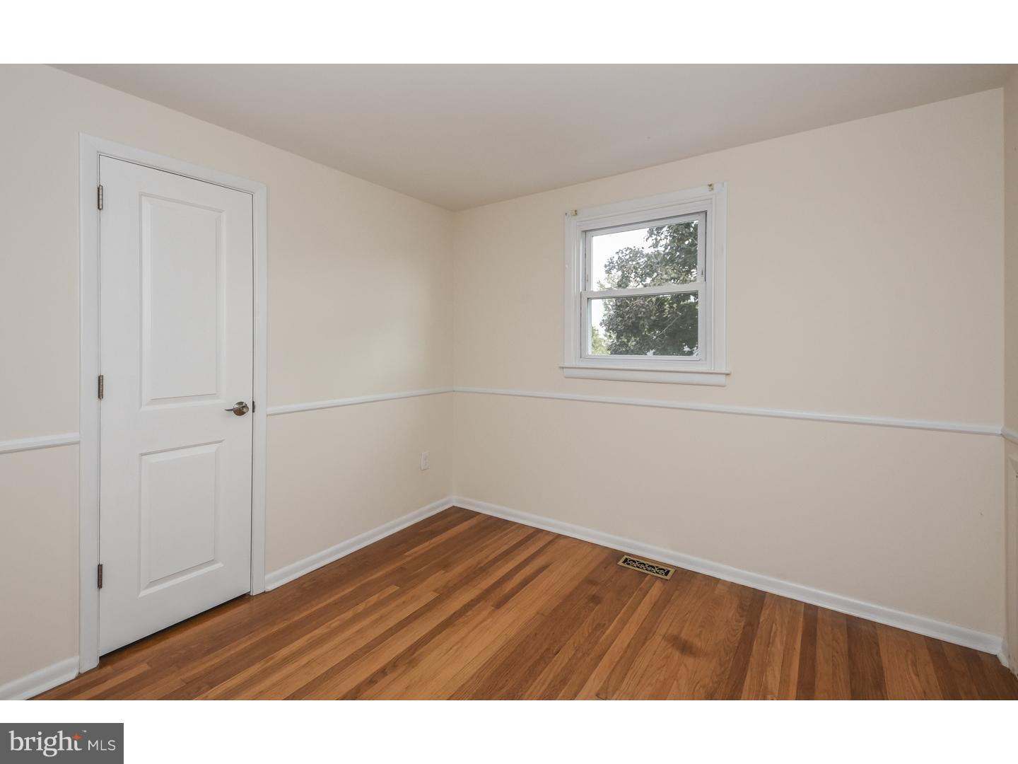 519 Winchester Road Warminster, PA 18974 - Photo 15 of 24 Bedroom 2