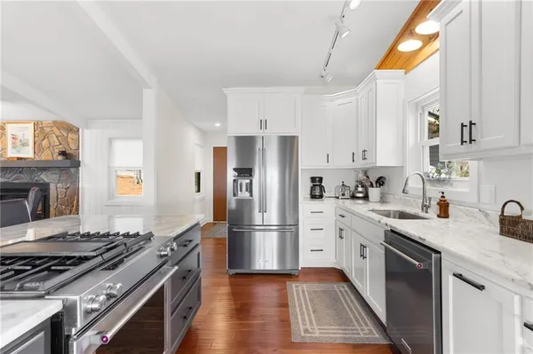 $599,900 | 295 Starcross Lane, Jasper, GA 30143