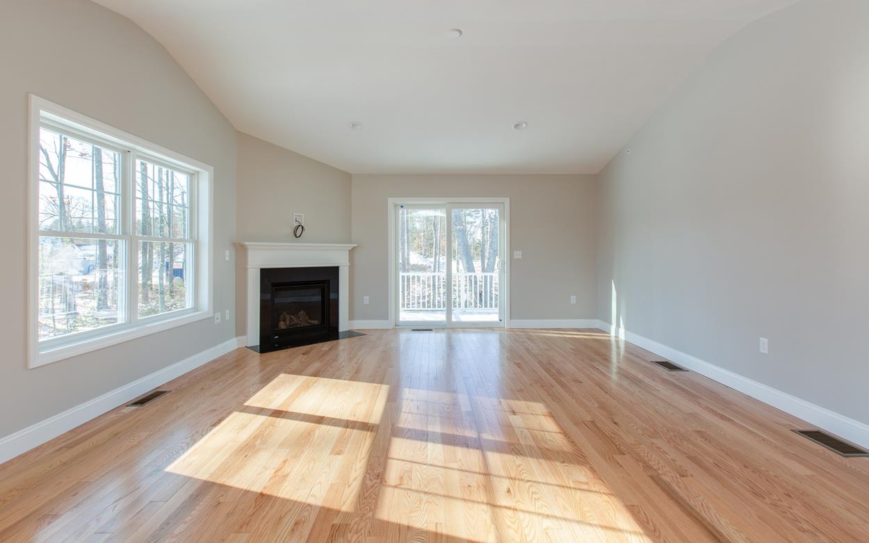 65 Abacoa Road Pelham, NH 03076 - Photo 22 of 40