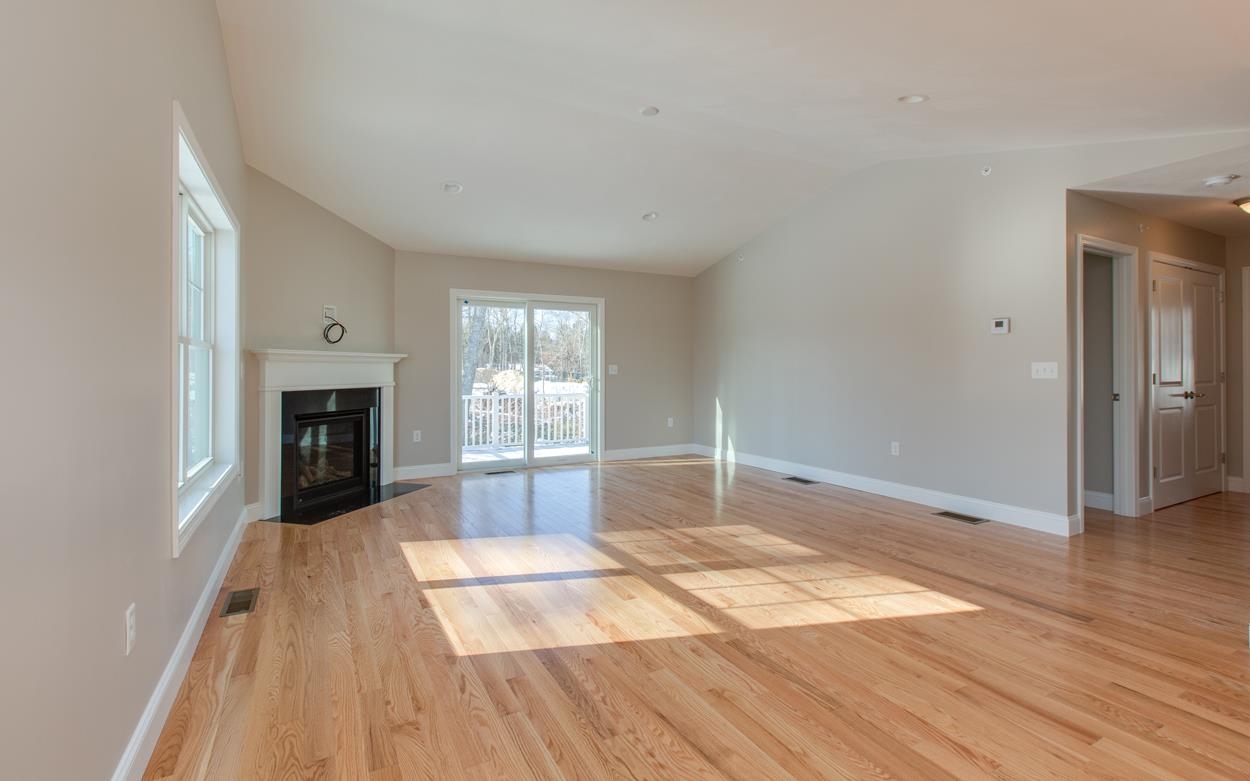 65 Abacoa Road Pelham, NH 03076 - Photo 23 of 40