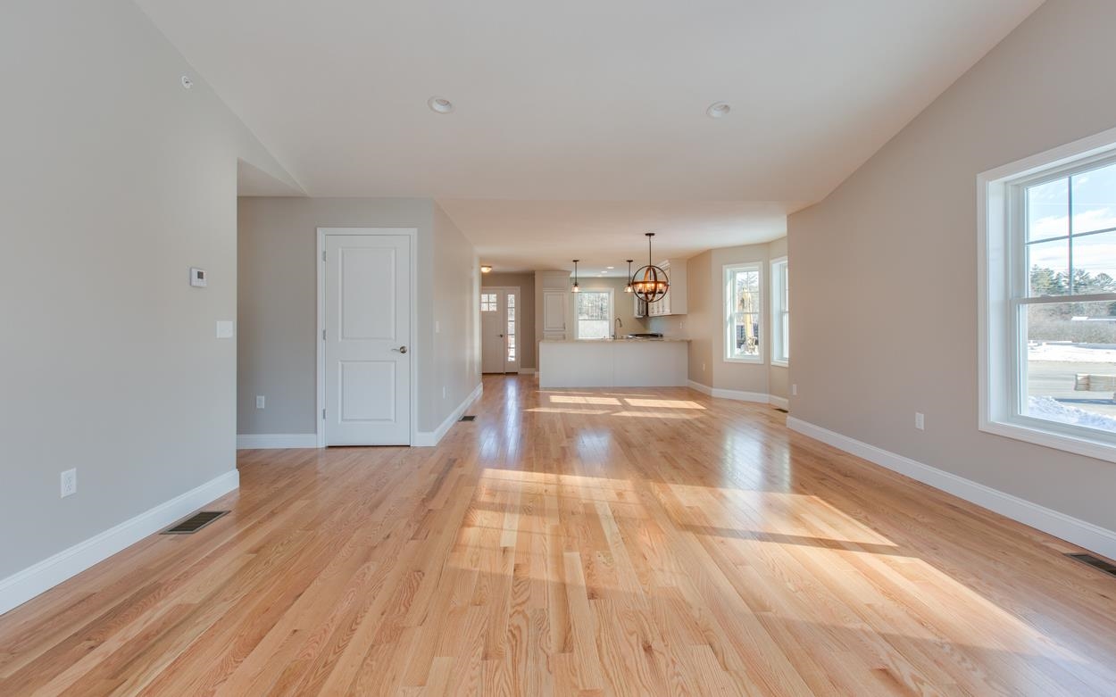 65 Abacoa Road Pelham, NH 03076 - Photo 25 of 40