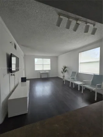$2,500 | 17150 North Bay Road, Unit 2316, Sunny Isles Beach, FL 33160