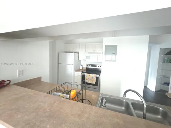 $2,500 | 17150 North Bay Road, Unit 2316, Sunny Isles Beach, FL 33160