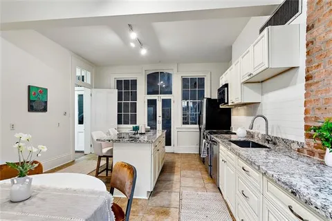 $1,199,000 | 936 Esplanade Avenue, New Orleans, LA 70116