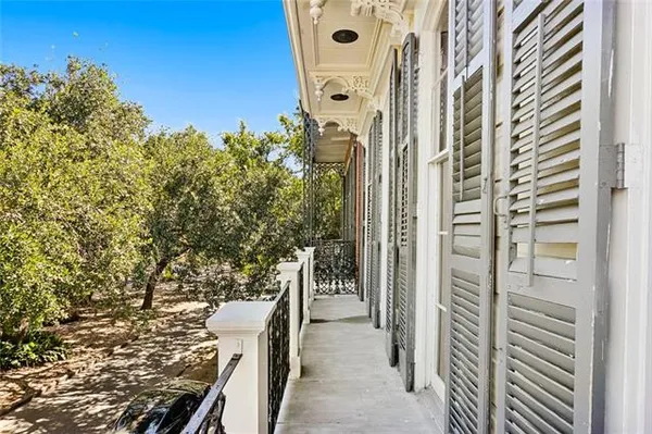 $1,199,000 | 936 Esplanade Avenue, New Orleans, LA 70116