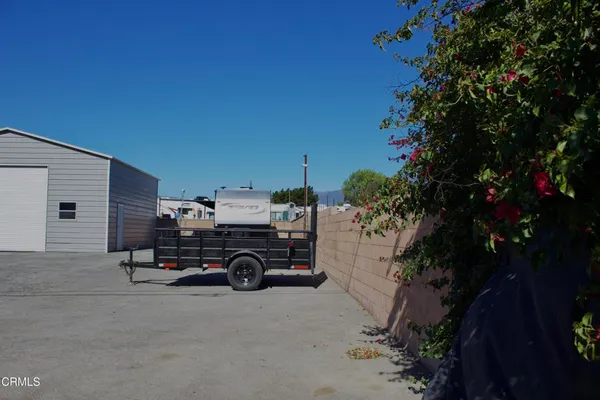 $1,050,000 | 18021 East Telegraph Road, Santa Paula, CA 93060