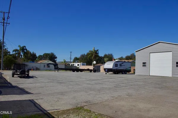 $1,050,000 | 18021 East Telegraph Road, Santa Paula, CA 93060