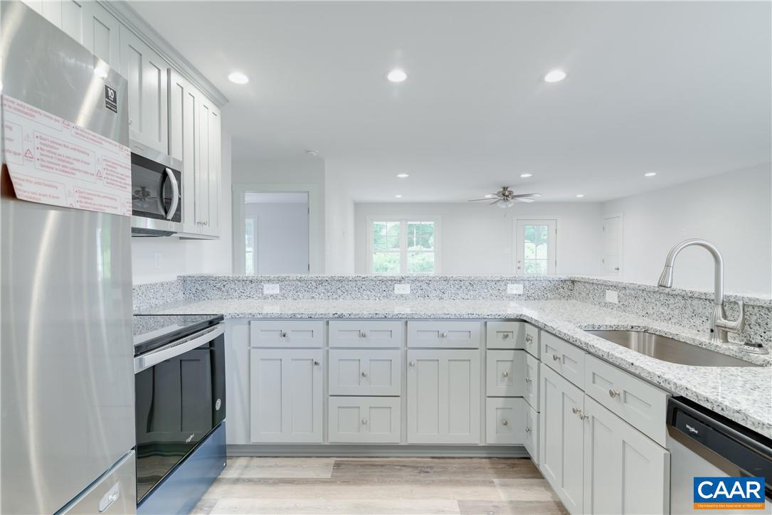 6337 Community House Road Columbia, VA 23038 - Photo 9 of 14