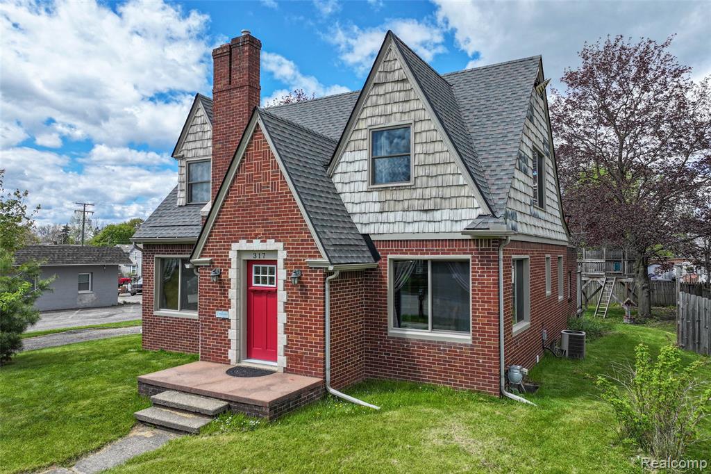 317 East Grand River Road Fowlerville, MI 48836 - Photo 20 of 35