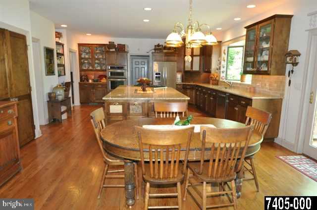 815 Upland Road York, PA 17403 - Photo 6 of 25 Gallery Image 6