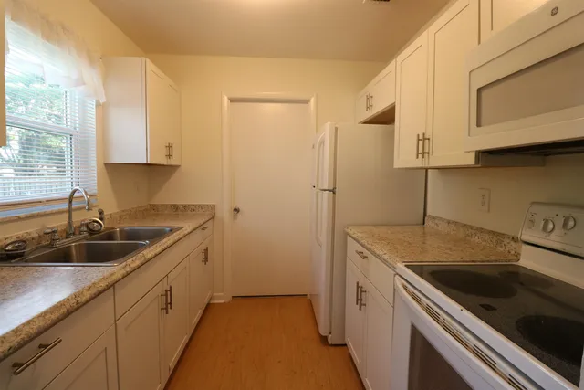 $1,700 | 253 Laguna Court, St. Augustine, FL 32086