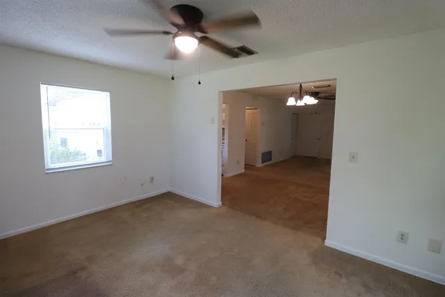 $1,700 | 253 Laguna Court, St. Augustine, FL 32086