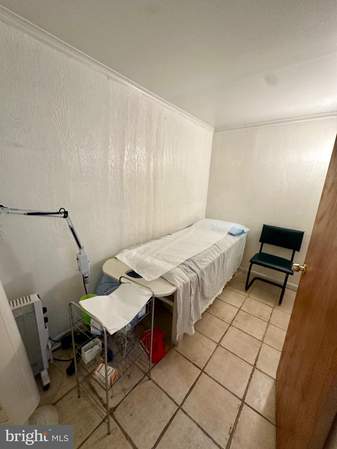 9708 Saxony Road Silver Spring, MD 20910 - Photo 20 of 28 Additional basement bonus/therapy room
