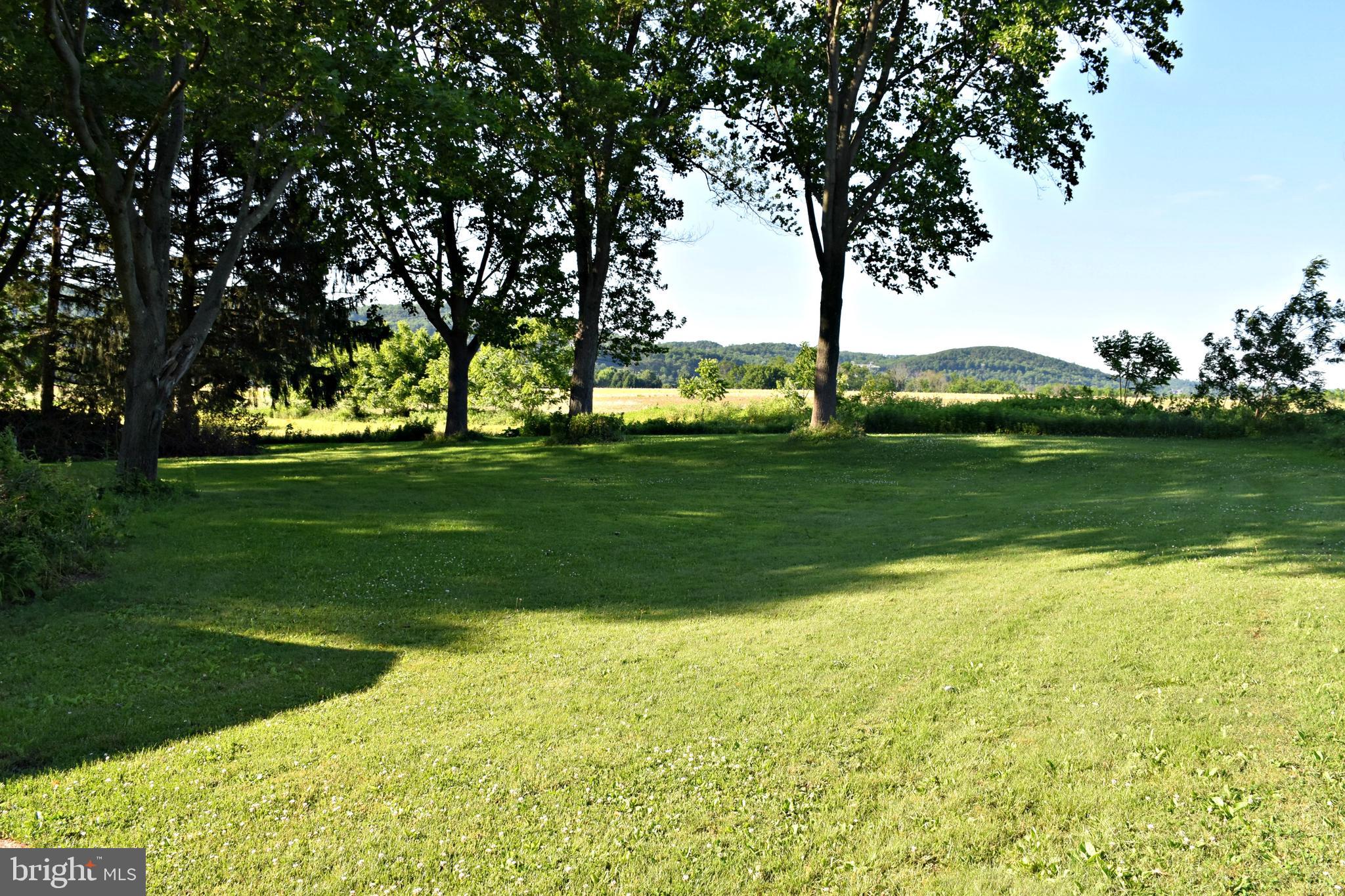 2433 Treichler Road Palm, PA 18070 - Photo 4 of 24 Gallery Image 4