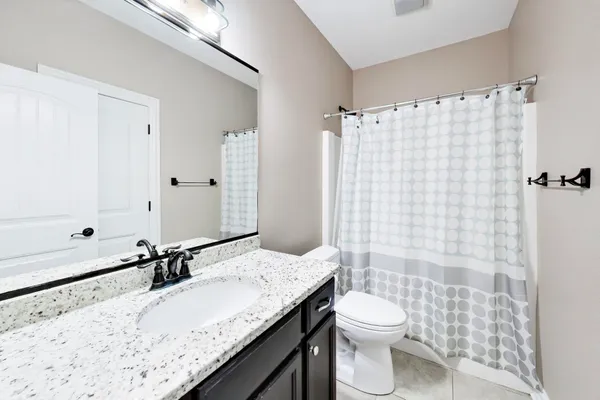 $375,000 | 3008 Winter Garden Drive, Valparaiso, IN 46385