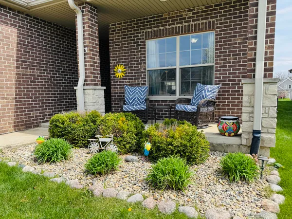 $375,000 | 3008 Winter Garden Drive, Valparaiso, IN 46385