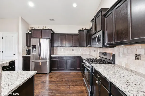 $375,000 | 3008 Winter Garden Drive, Valparaiso, IN 46385