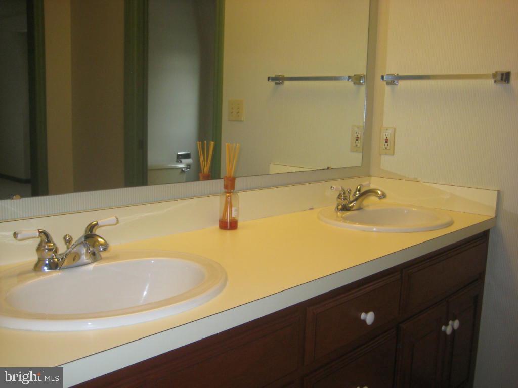 2746 Pendleton Drive Lititz, PA 17543 - Photo 12 of 22