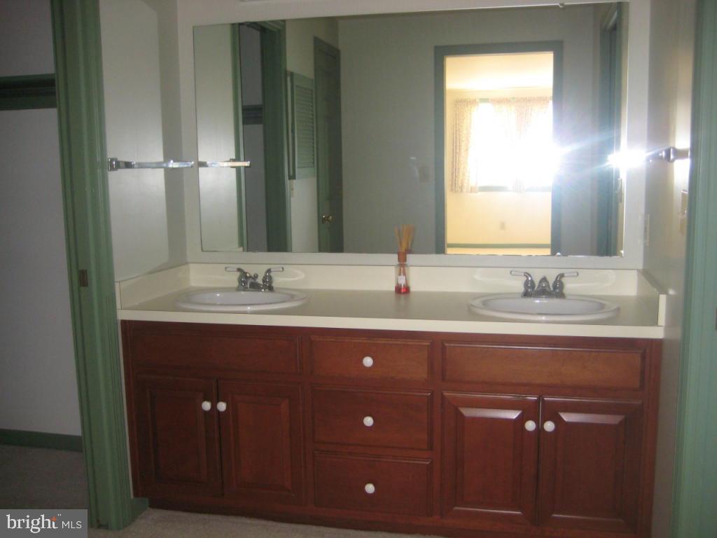 2746 Pendleton Drive Lititz, PA 17543 - Photo 13 of 22