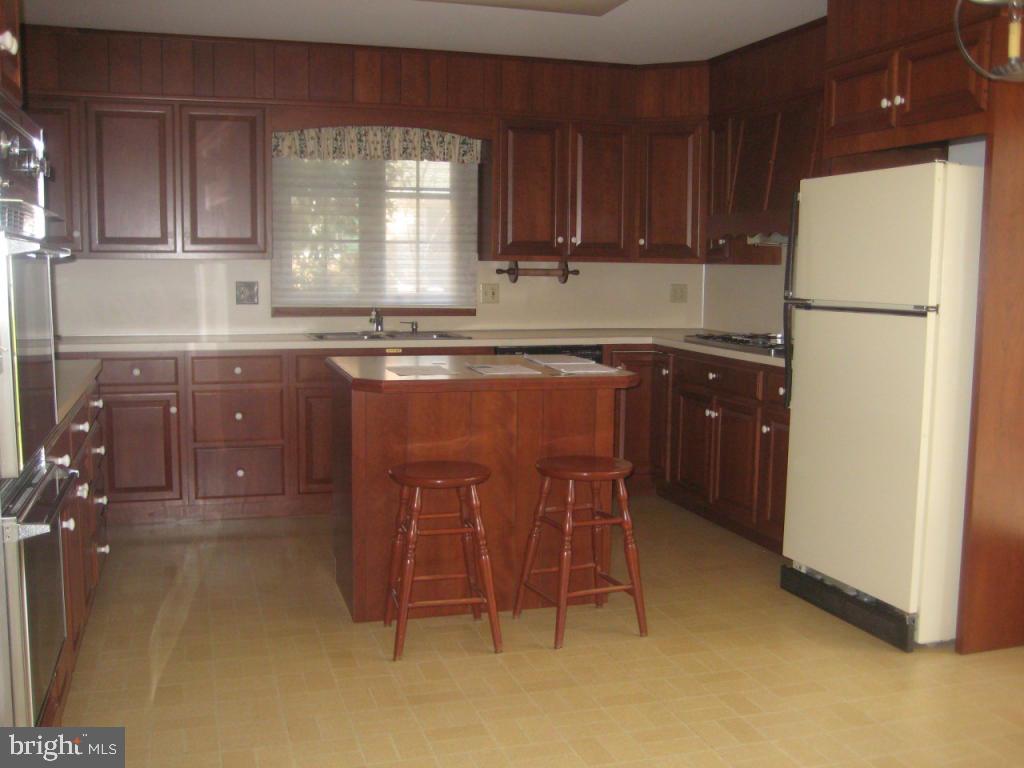 2746 Pendleton Drive Lititz, PA 17543 - Photo 8 of 22