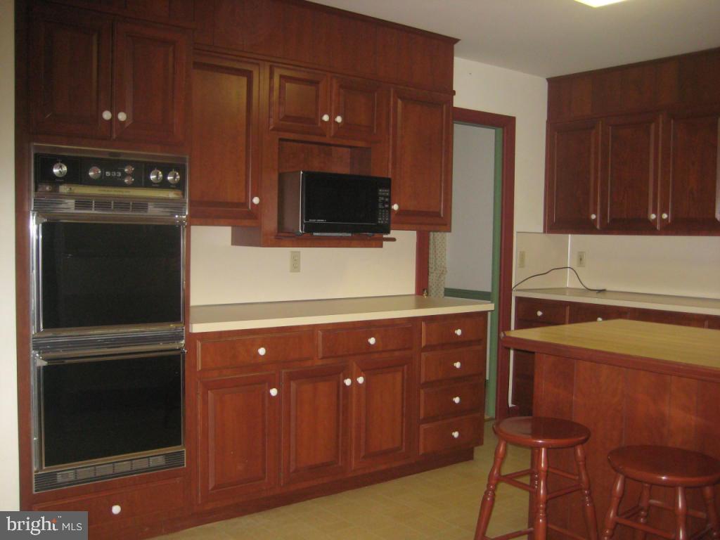 2746 Pendleton Drive Lititz, PA 17543 - Photo 9 of 22