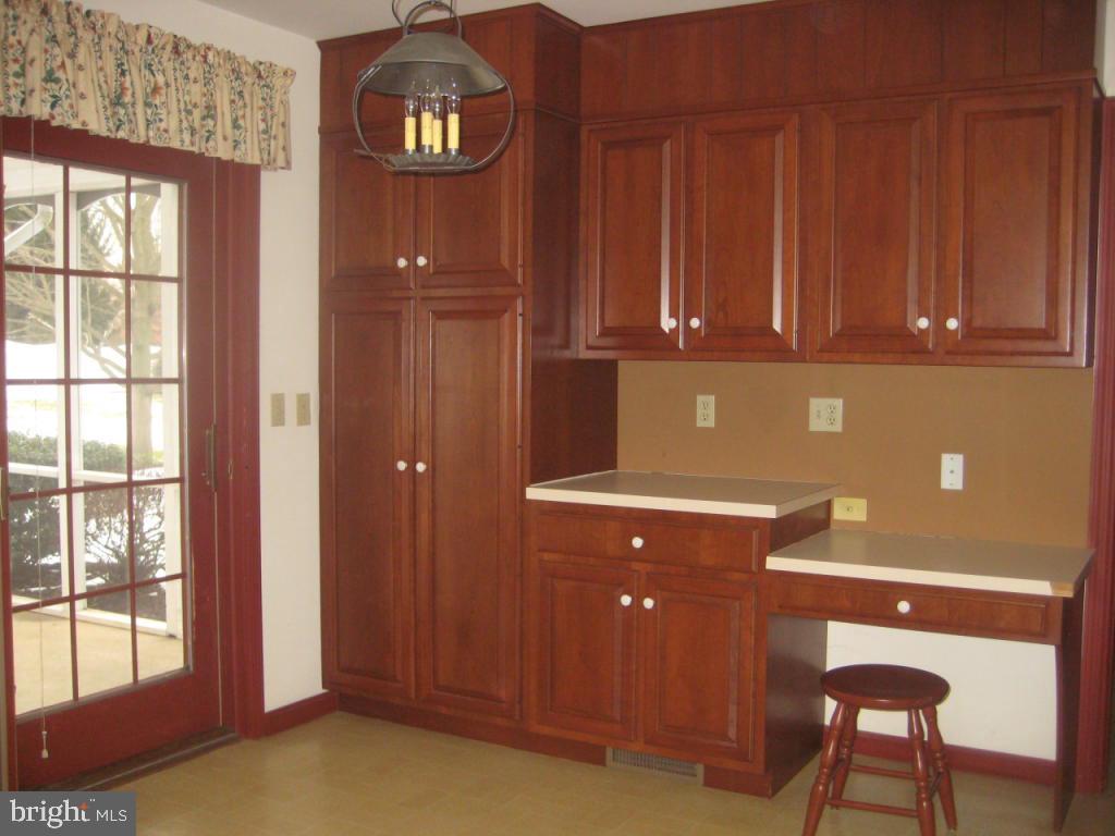 2746 Pendleton Drive Lititz, PA 17543 - Photo 10 of 22