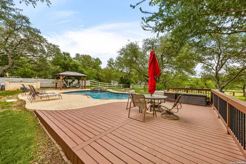 $815,000 | 244 Wentworth, Spring Branch, TX 78070