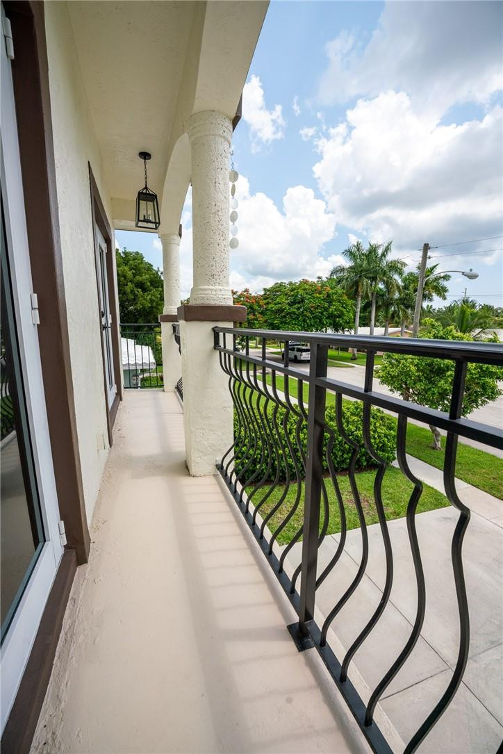 1041 Southwest 9th Terrace Boca Raton, FL 33486 - Photo 25 of 37 Photo 25