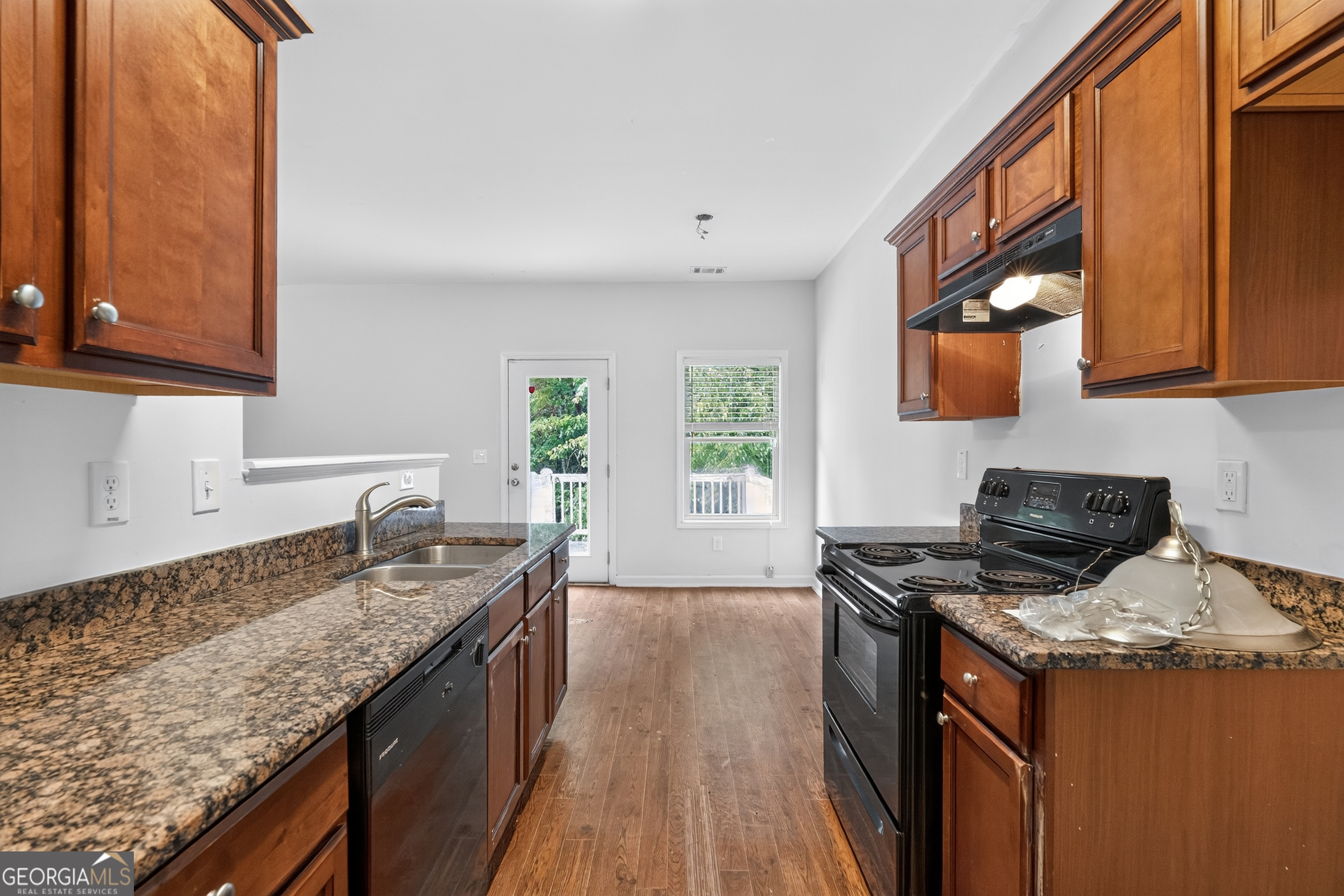 6385 Shadow Square Lithonia, GA 30058 - Photo 11 of 32