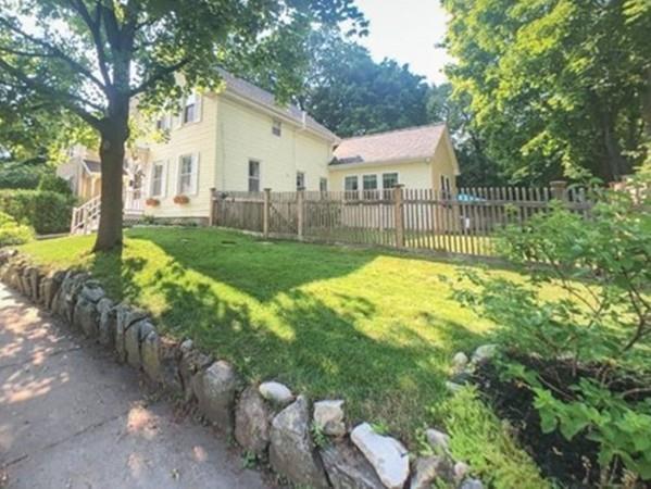 39 Federal Street Reading, MA 01867 - Photo 1 of 21 Gallery Image 1