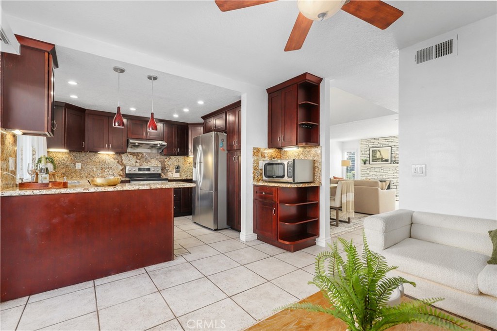 26 Helena, Unit 69 Irvine, CA 92604 - Photo 12 of 48